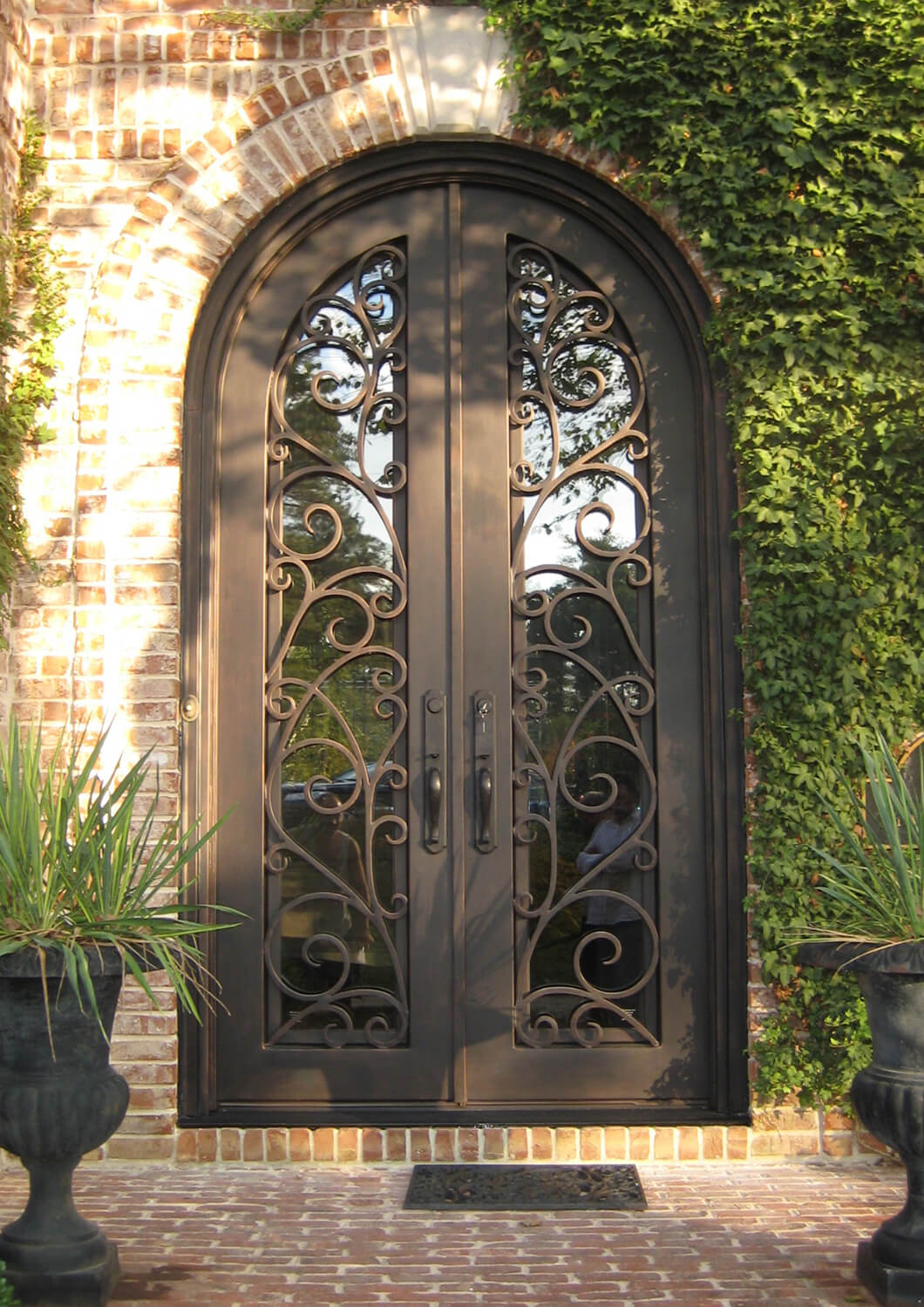 PS1155 – Swinging Door