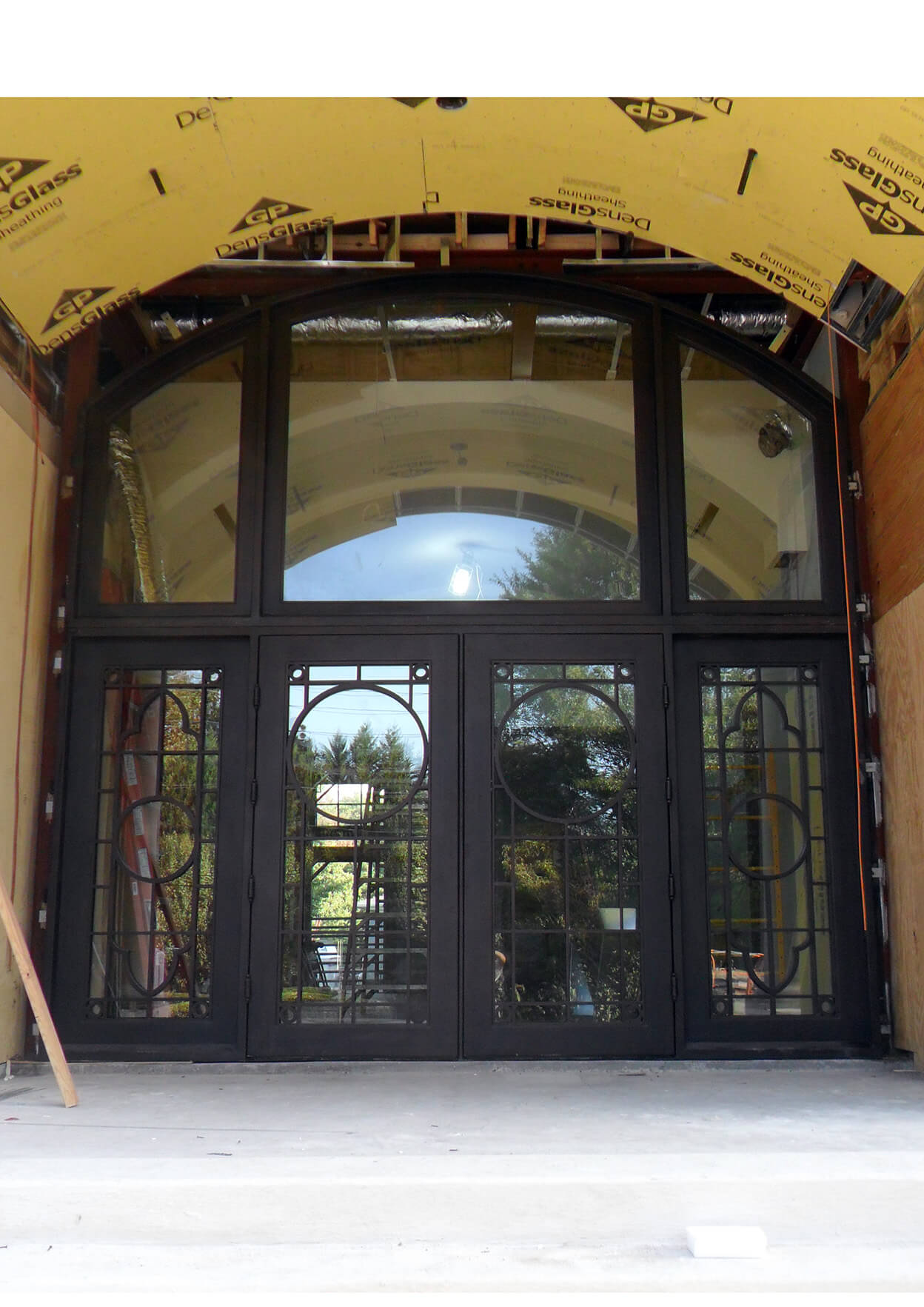 PS2256 – Swinging Door