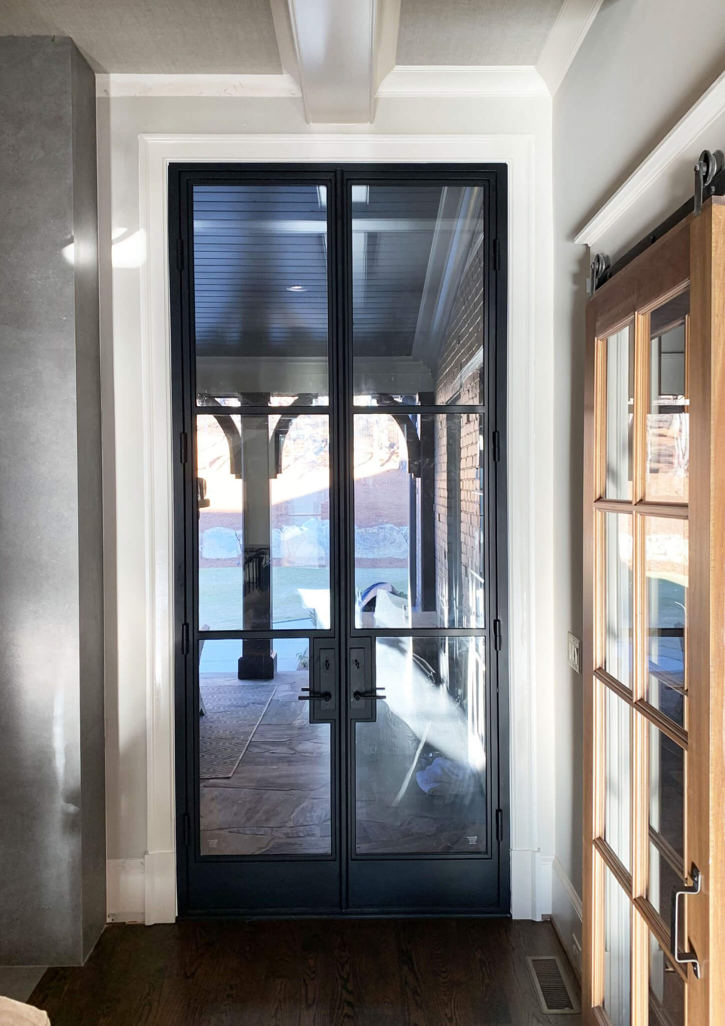 PS2621 – Swinging Door